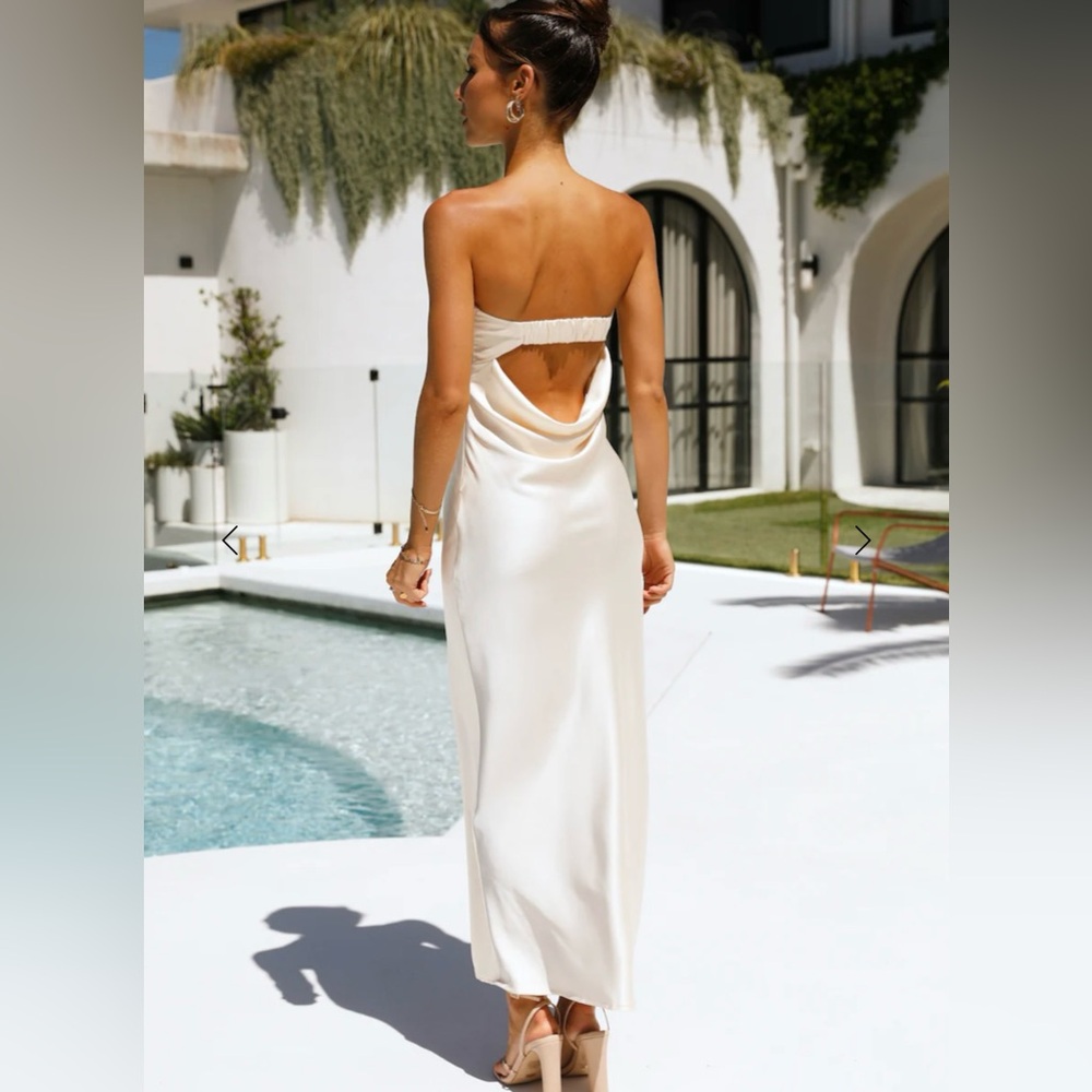 Hello Molly Strapless Cream Dress - Picture 2 of 5